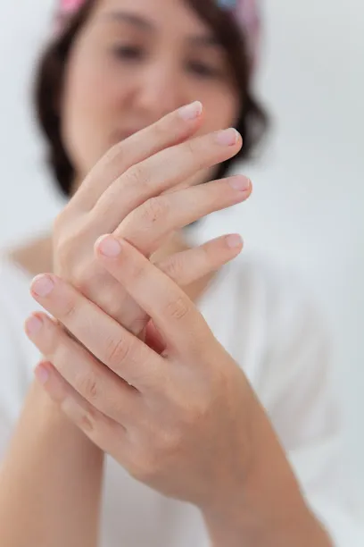 Image de Aurélie Laval - Massages corps et visage en cabinet, à domicile *** clientèle féminine seulement *** et en entreprise