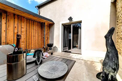 Image de LA PETITE ESCAPADE CHAMBRE AVEC JACUZZI PRIVATIF 77