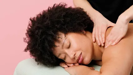 Image de Reine - Massage à domicile - Wecasa Massage